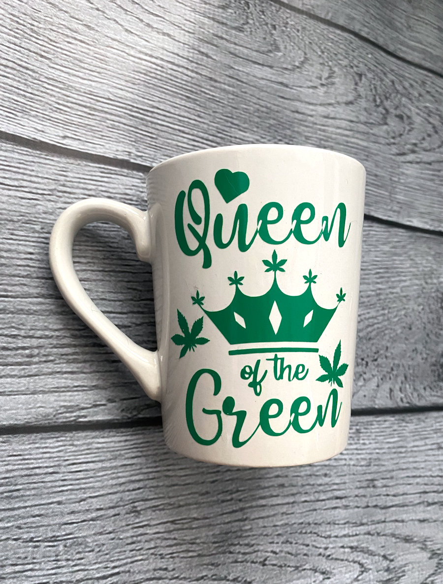 'Queen of the Green' Mug