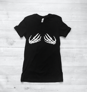 'Skull Hands' T-shirt